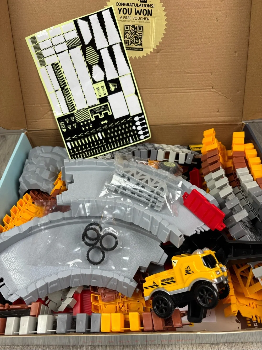 Construction Site & Trucks Track Set Like New
